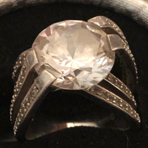 Custom Ring - Picture 2 of 7